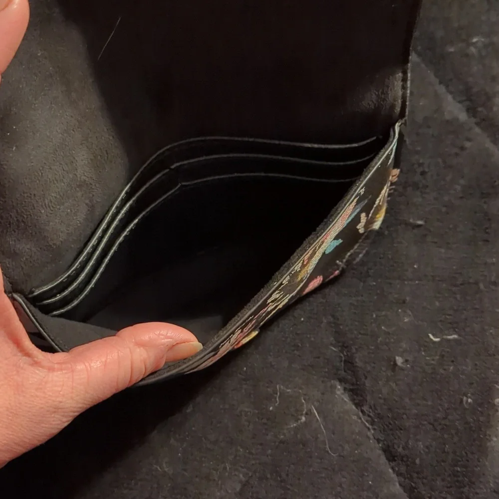 Steve Madden - Picture 2 of 3